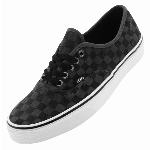 vans authentic black checkerboard